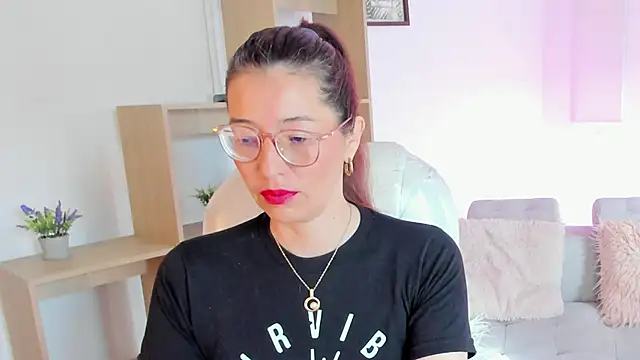 Antonnella 3 online show from September 22, 2025, 12:33 pm