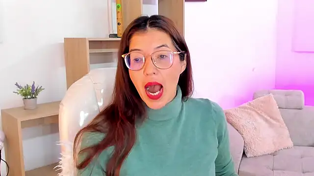 Antonnella 3 online show from September 26, 2025, 1:18 pm