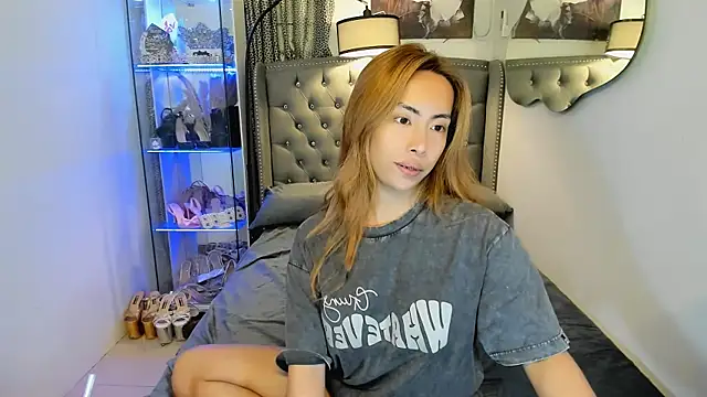 reighnempress online show from September 18, 2025, 12:57 am