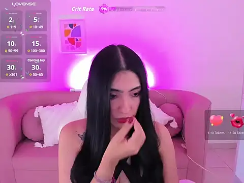 tatiana prada online show from December 2, 2025, 5:42 am