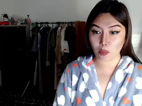 urqueendominant online show from March 23, 2025, 6:47 am