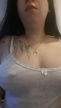 Snapshot of Tinka-Bella-Privat chatting on July 22, 2026, 3:52 am Tinka-Bella-Privat online show from July 22, 2026, 3:52 am