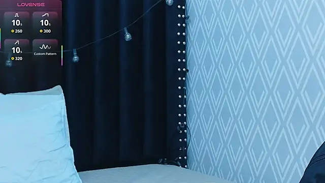 colombiamommy online show from November 7, 2025, 12:21 pm