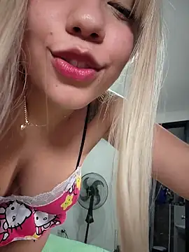 miafresa hot online show from September 17, 2025, 11:29 pm