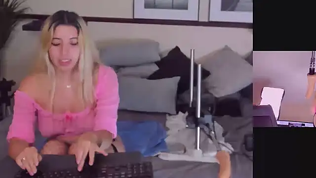 Lizzy Lace online show from January 11, 2025, 6:56 am