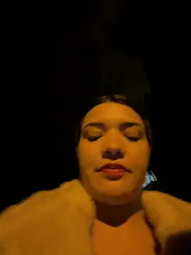Snapshot of Sarita-candy chatting on June 19, 2026, 1:11 am Sarita-candy online show from June 19, 2026, 1:11 am