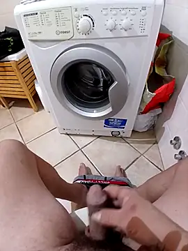 Snapshot of 74bob chatting on November 3, 2025, 4:28 am 74bob online show from November 3, 2025, 4:28 am