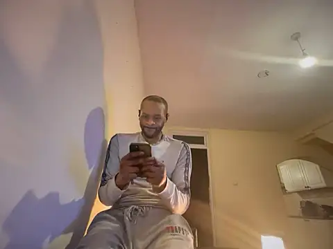 CuzzyB69 online show from March 11, 2025, 7:03 pm