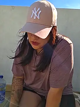 johanna974x online show from April 5, 2026, 2:57 pm