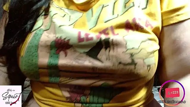 ValerieDiiamond online show from April 26, 2026, 4:54 am