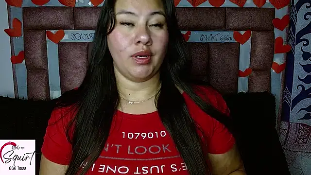 Snapshot of ValerieDiiamond chatting on November 21, 2025, 5:28 am ValerieDiiamond online show from November 21, 2025, 5:28 am