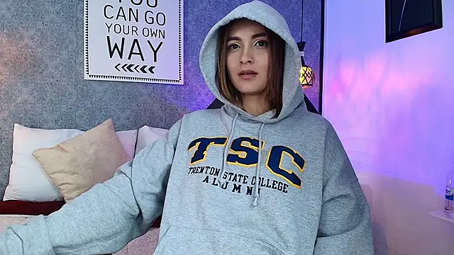 Emiily W online show from January 21, 2025, 6:45 pm