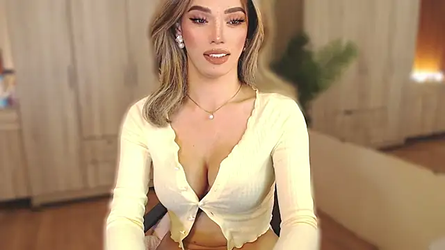 NiamahBarret online show from July 1, 2026, 2:12 am