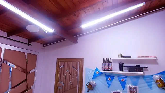 Snapshot of naia_blessed chatting on October 4, 2025, 7:15 pm naia blessed online show from October 4, 2025, 7:15 pm