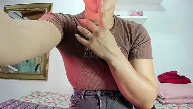 Snapshot of naia_blessed chatting on March 22, 2025, 7:09 pm naia blessed online show from March 22, 2025, 7:09 pm