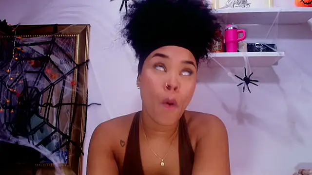 Snapshot of naia_blessed chatting on October 23, 2025, 7:12 pm naia blessed online show from October 23, 2025, 7:12 pm