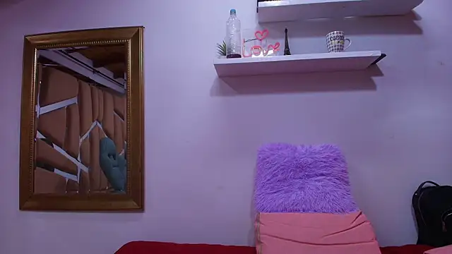 Snapshot of naia_blessed chatting on September 10, 2025, 7:13 pm naia blessed online show from September 10, 2025, 7:13 pm