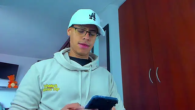 Snapshot of _John_Boy_ chatting on January 8, 2026, 1:06 pm John Boy online show from January 8, 2026, 1:06 pm