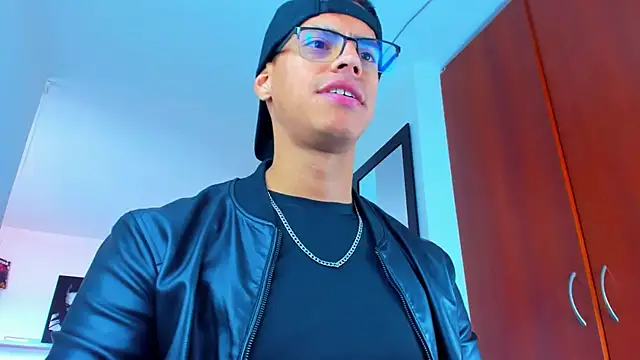  John Boy  online show from September 15, 2025, 7:03 pm