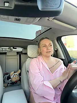 Bondgirl 013 online show from March 8, 2025, 12:09 pm