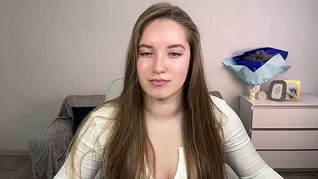 EvaMaddison online show from September 27, 2025, 5:24 am