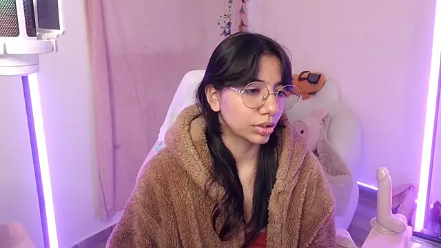 Nami usagi online show from October 19, 2025, 10:34 pm