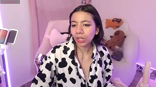 Nami usagi online show from October 10, 2025, 11:22 am