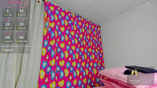 caroline tovar online show from February 26, 2025, 11:41 pm