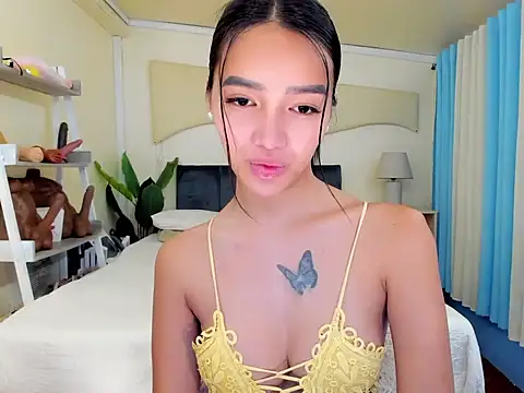  caroline69 online show from September 22, 2025, 2:28 am