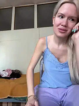 Keylili online show from March 7, 2025, 10:02 am