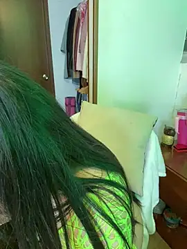 Snapshot of KateLatorre chatting on March 15, 2025, 10:55 pm KateLatorre online show from March 15, 2025, 10:55 pm