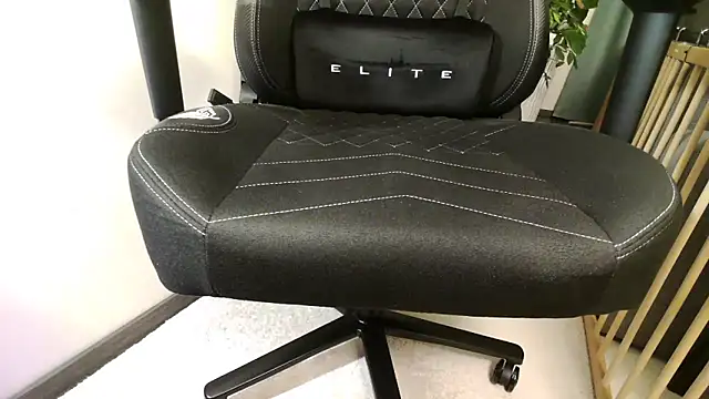 Horney boy86 online show from March 29, 2026, 10:44 pm