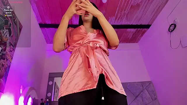 Sweet Cinthia online show from November 19, 2025, 10:43 pm