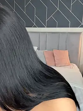 EmyLaveau online show from March 22, 2025, 6:22 am