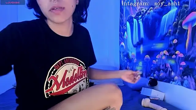 Ashlleycam  online show from January 6, 2025, 5:08 am