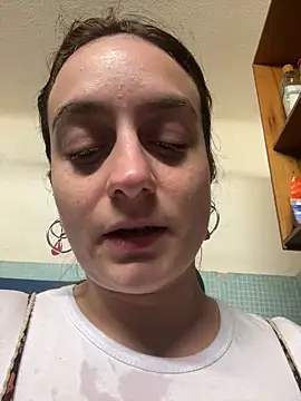 Snapshot of indierotic chatting on December 15, 2024, 5:56 am indierotic online show from December 15, 2024, 5:56 am