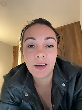 camii 7 online show from March 1, 2026, 12:43 am