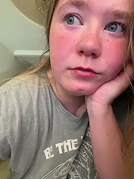 remirann  online show from July 12, 2026, 1:01 pm