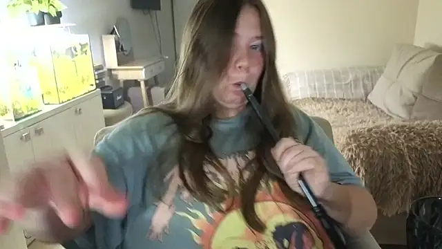 remirann  online show from September 20, 2025, 5:29 pm