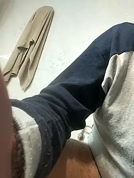 juandi21cm online show from November 22, 2025, 7:29 am