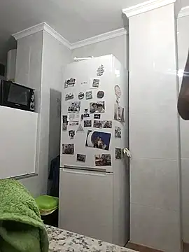 juandi21cm online show from September 18, 2025, 5:10 am