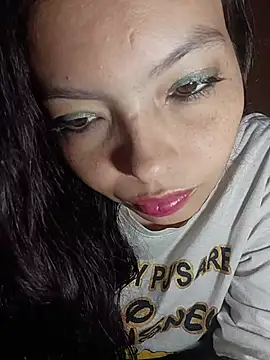 Melanymartinez105 online show from May 30, 2026, 3:35 am