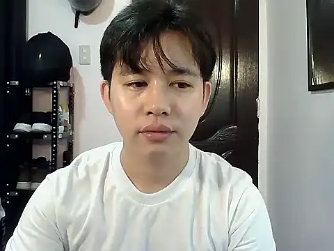 Snapshot of alfonsoasiancutie chatting on January 11, 2026, 1:51 pm alfonsoasiancutie online show from January 11, 2026, 1:51 pm