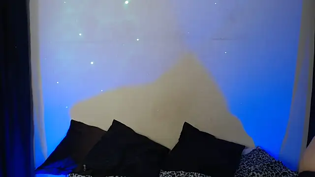 Snapshot of Agatha_Tenebris chatting on March 6, 2025, 6:26 pm Agatha Tenebris online show from March 6, 2025, 6:26 pm