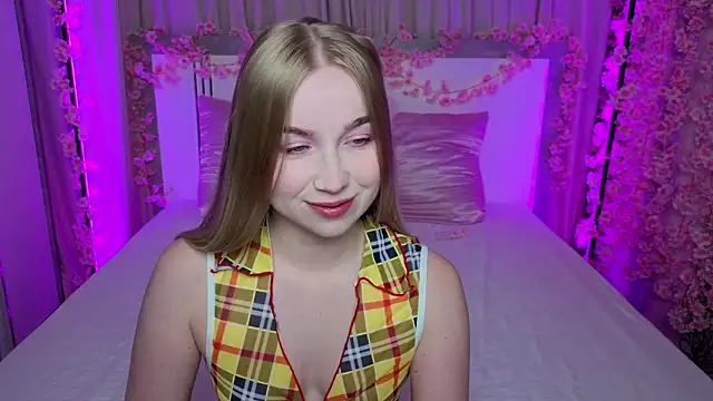 Snapshot of LilyStarlight chatting on July 12, 2026, 3:51 am LilyStarlight online show from July 12, 2026, 3:51 am