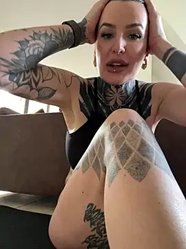 InkedBiitch online show from February 8, 2025, 10:18 am