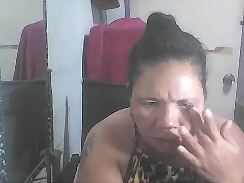 hotwet mama4uxx online show from January 13, 2026, 5:44 am