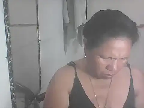 hotwet mama4uxx online show from March 16, 2025, 1:27 pm