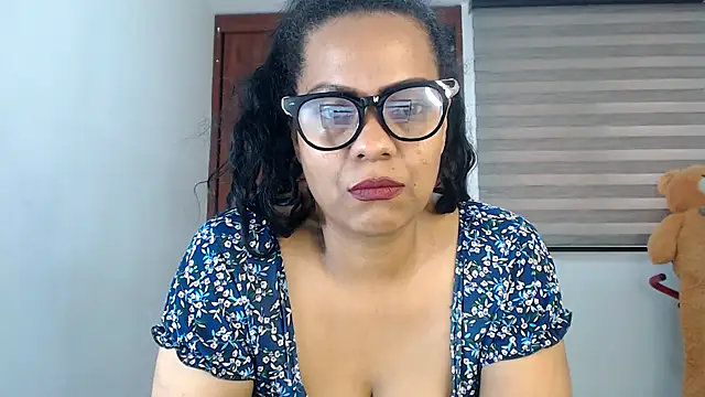 Natashariley1 online show from March 31, 2026, 4:53 pm