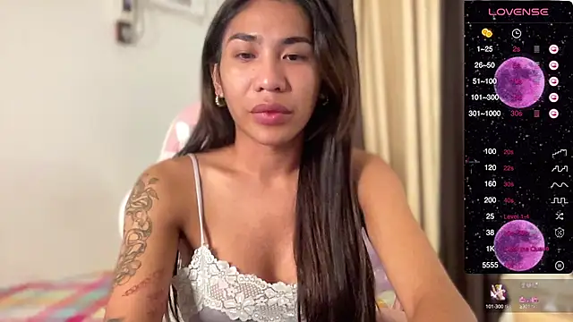 Alaia Pope online show from December 20, 2024, 2:37 pm